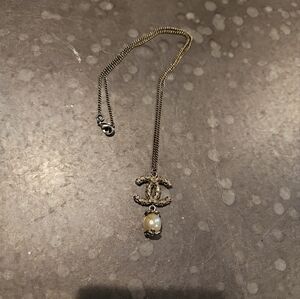 Chanel faux pearl charm necklace